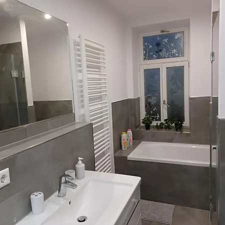 Chic Bei Zoo & Klinik Apartment *